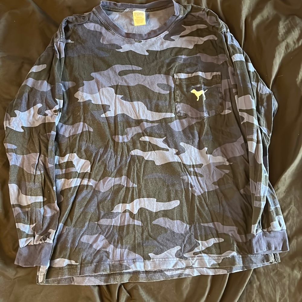 LAST CHANCE!!!!!Pink blue camo top